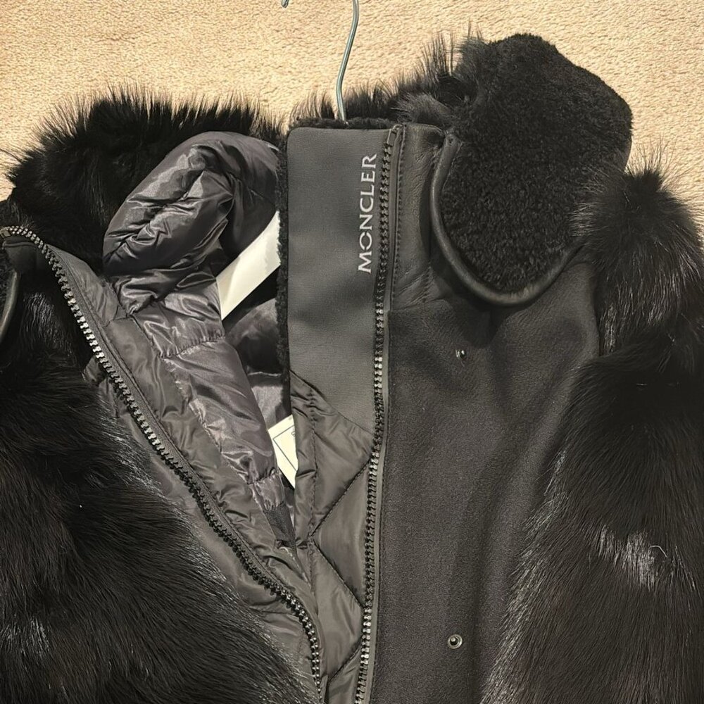 Authentic Moncler Jacket - Picture 4 of 11